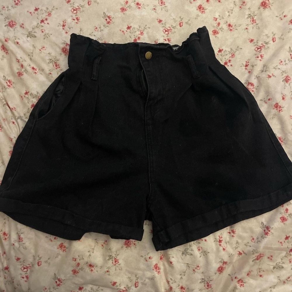 black paper bag high waisted denim shorts with stretchy elastic waist